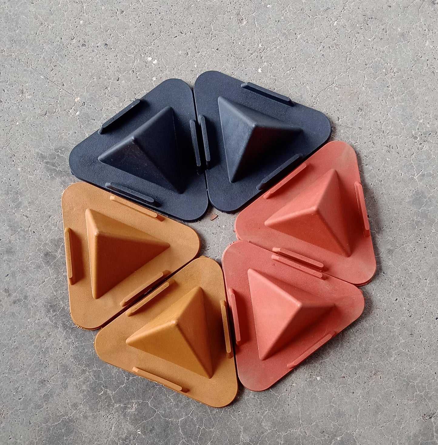 Desk Pyramid Mobile Stand with 3 Different Inclined Angles (Random Color)