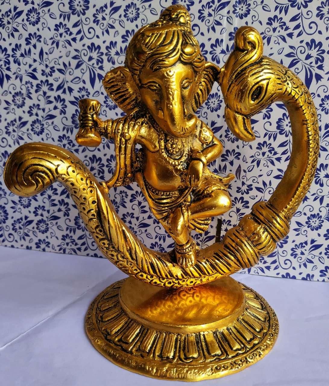 Gold Plated Metal Showpiece