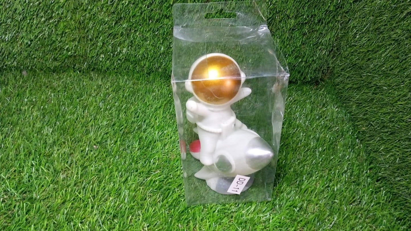 Space Astronaut Figurines Resin Crafts Home Decor
