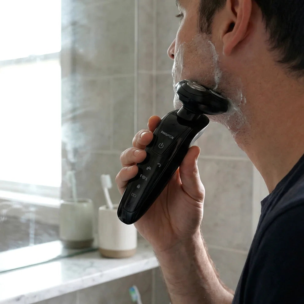 Pretty Buyers Rechargeable Electric Rotary Shaver – Precise 3D Floating Head
