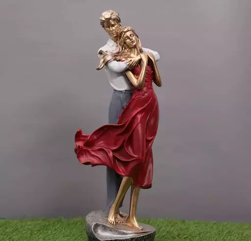 Miss Peach Valentine Romentic Love Couple Statue for home decor Showpieces|Love couple statue gift|Love couple showpiece|Romantic couple statue|table decorations items|decorative items for room in Racks & Shelves